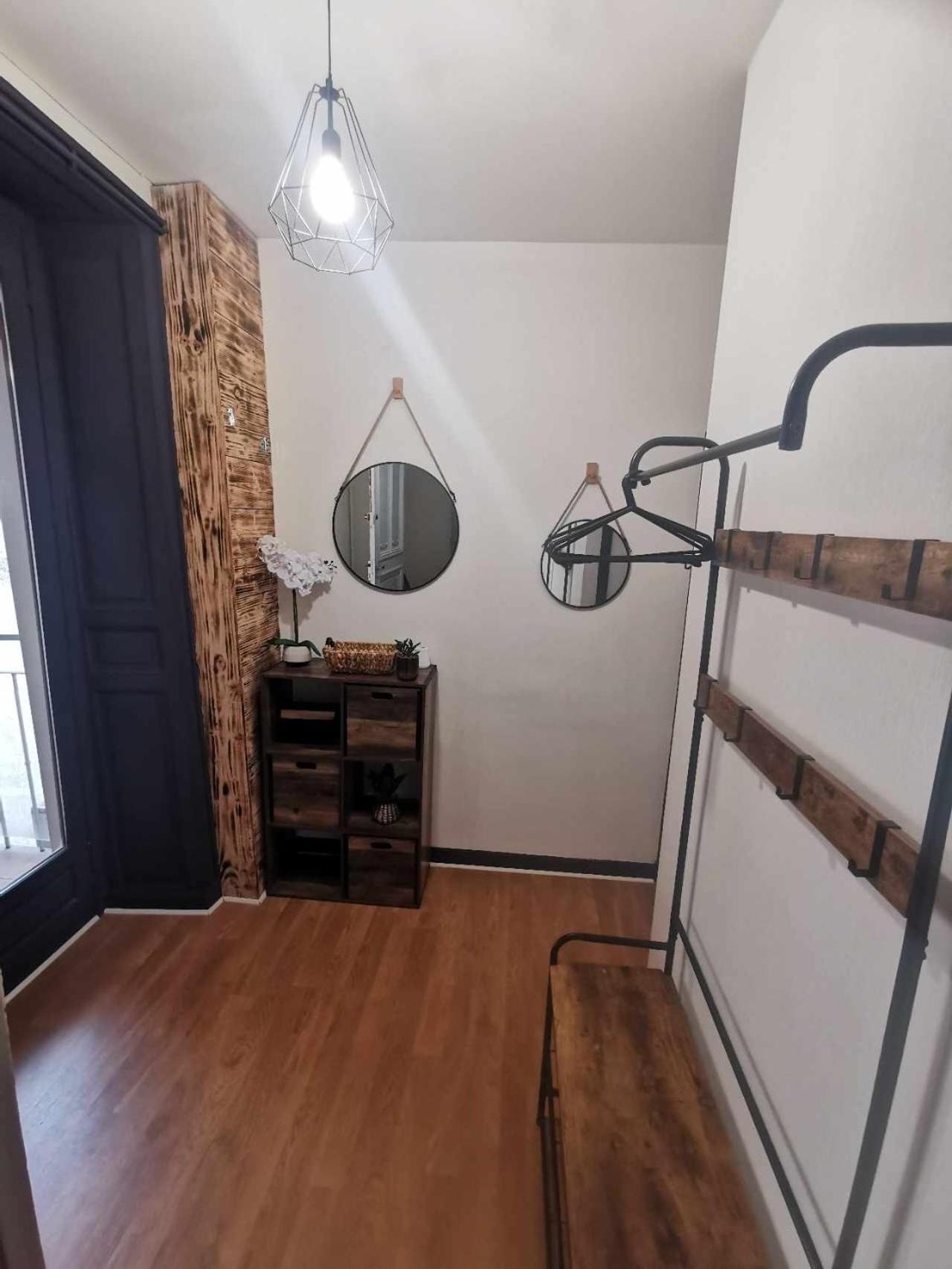 Bel Appartement Pour 1 A 9 Personnes Ambert Luaran gambar