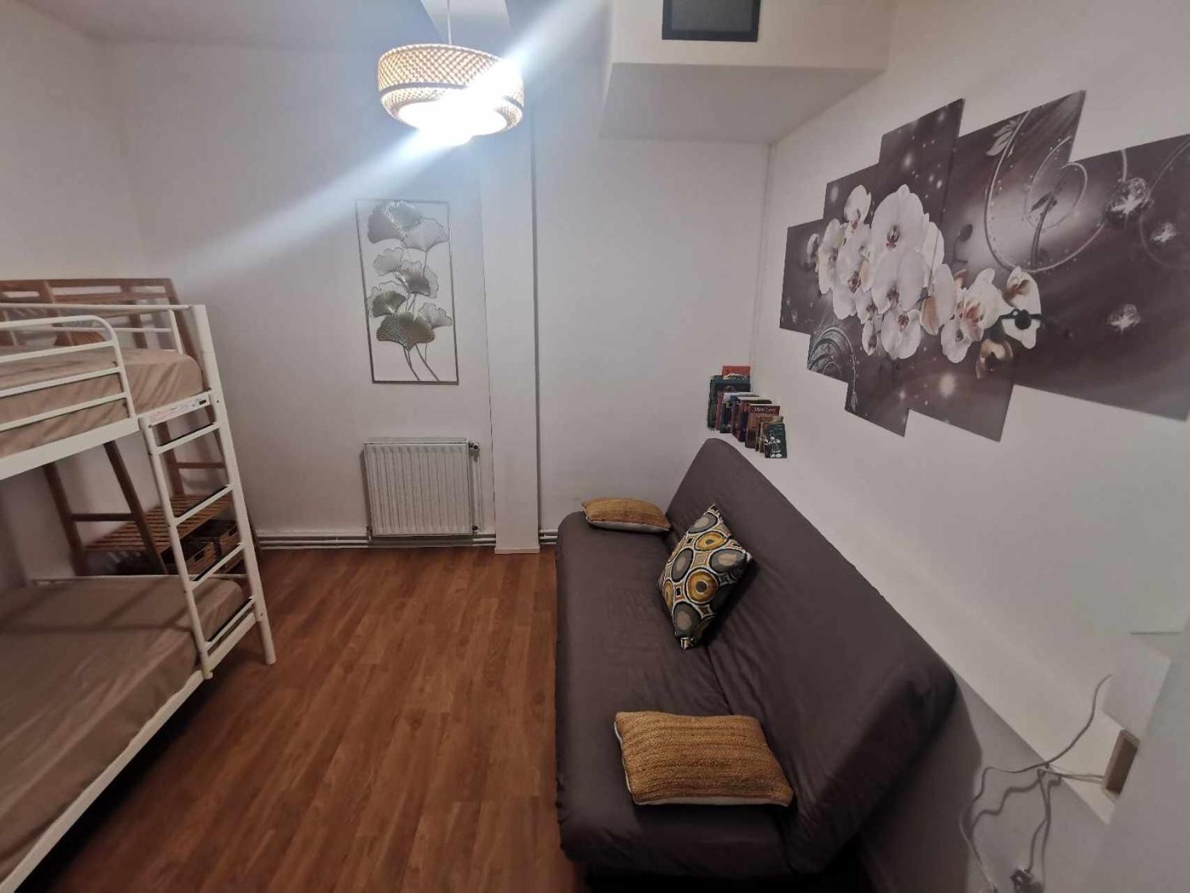 Bel Appartement Pour 1 A 9 Personnes Ambert Luaran gambar